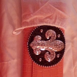 Beautiful women's wallet;